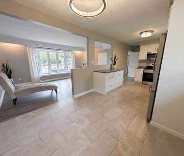 Bright and Comfortable 3-Bedroom Unit in Niagara Falls! - Photo 2