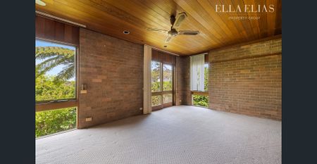 Spacious Home I Ideal Location - Photo 5