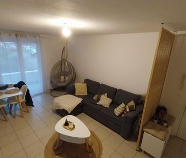 Location Appartement 2 pièces 46m² HENIN BEAUMONT 62110 - Photo 1