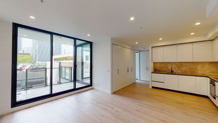 Perfect Location! - Photo 2