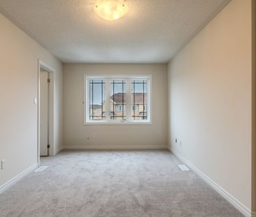 For Lease - 56 Baker Street, Thorold, Ontario - Photo 5