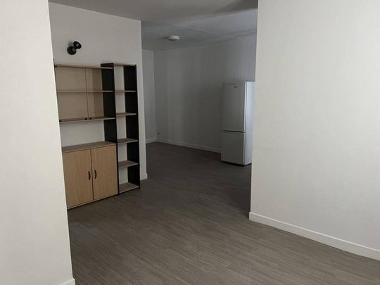 Location appartement t2 50 m² à Villefranche-de-Rouergue (12200) - Photo 1