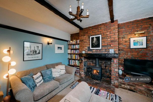 2 bedroom terraced house to rent - Photo 1