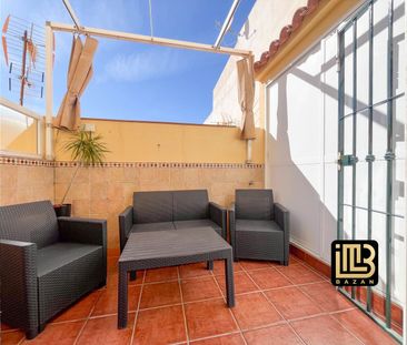 Alquiler de piso en Calle Manuel Amaro - Photo 2