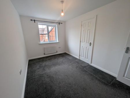 4 bedroom detached house to rent - Photo 3