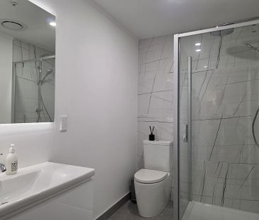 Fully furnished K-road Apartment - Photo 5