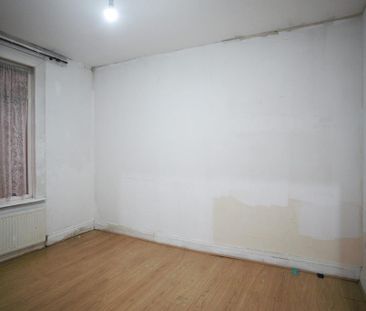 5 bedroom semi-detached house to rent - Photo 6