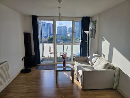 2 bed Apartment in High Street Stratford , London, E15 2FD - Photo 4