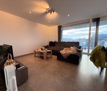 Twee-slaapkamerappartement met ondergrondse autostaanplaats in Meul... - Photo 1