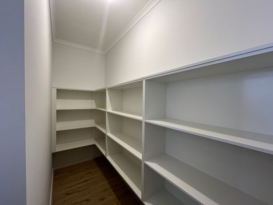Stunning Brand New Family Home - Photo 1