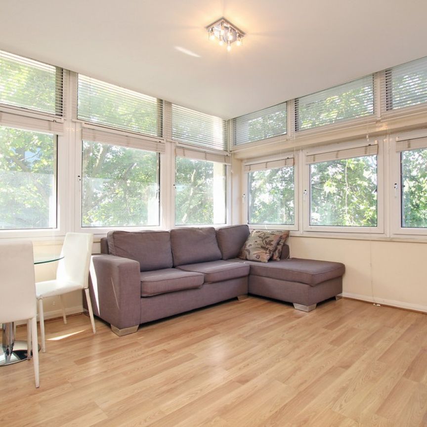 Metro Central Heights, Newington Causeway, Elephant & Castle, London SE1 - Photo 1
