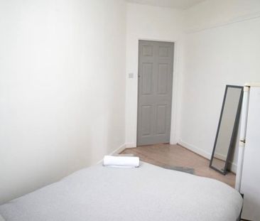 Room in a Shared House, Ranelagh Road, N22 - Photo 5
