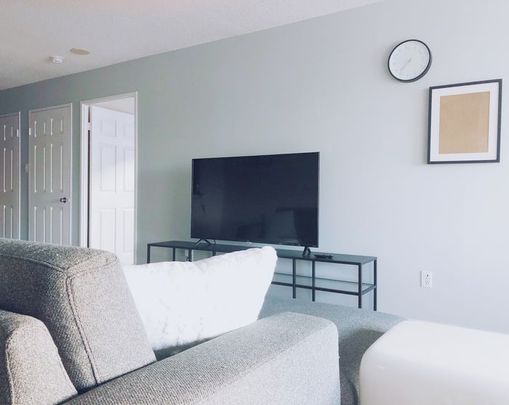 Deluxe Room - Mill St. - Photo 1