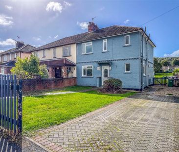 Third Avenue, Dursley - Photo 3