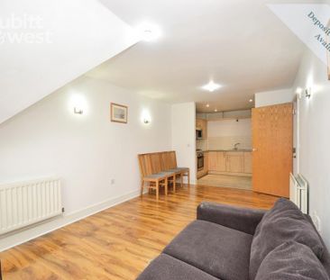 2 bedroom apartment to rent - Photo 2