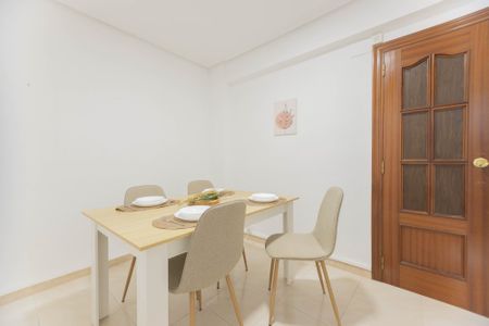 Quiet interior room in Patraix - Photo 2