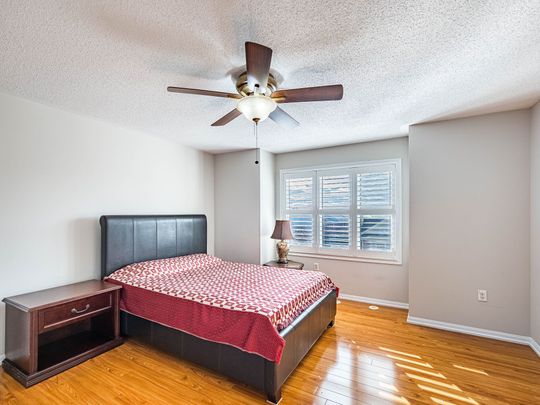 For Lease - 632 Scott Boulevard, Milton, Ontario - Photo 1