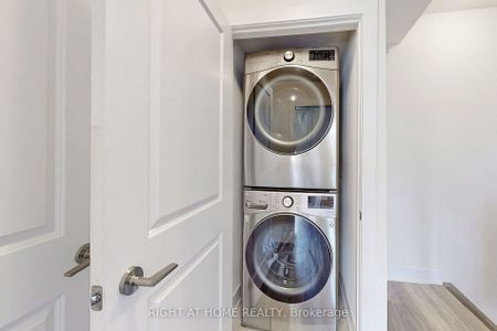 For Lease - 9 Phelps Lane Unit# TH7, Richmond Hill, Ontario - Photo 4