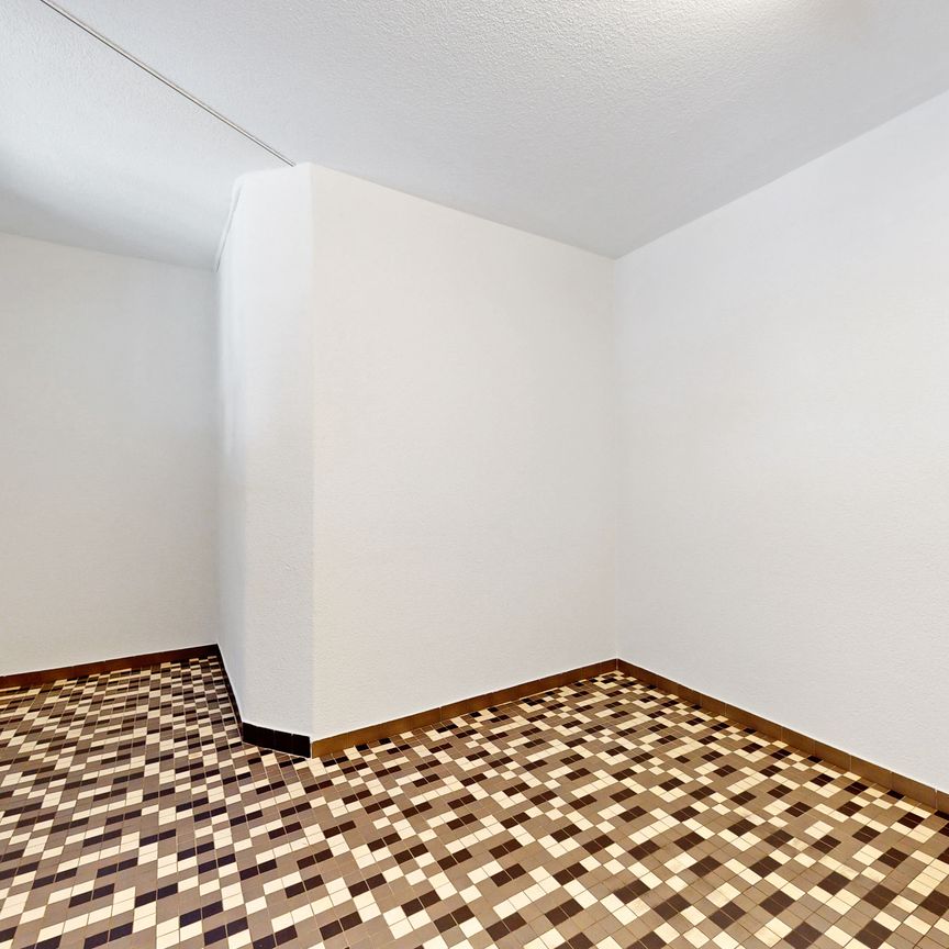 Wohnung mit Altbaucharme im Dorfzentrum von Attiswil! - Photo 1