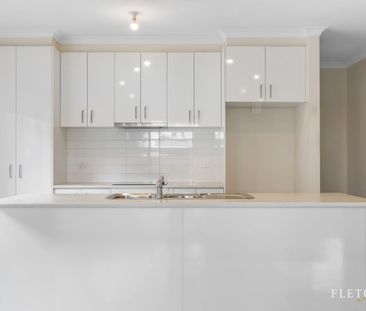 MODERN COMFORT IN LUCAS ESTATE - Photo 6