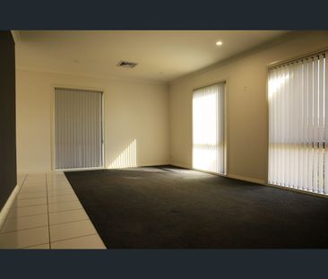 14 Condor Drive, Mildura, Vic 3500 - Photo 1
