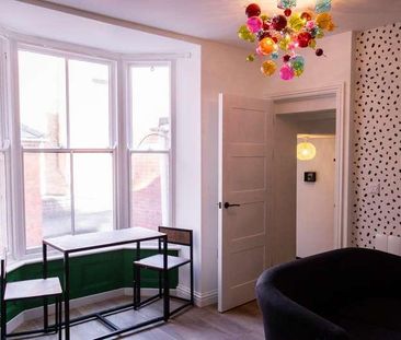 City Centre // Bed Flat // Aug, LN2 - Photo 4