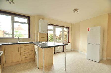 Windsor Road, Harrow, HA3 5PX - Photo 4