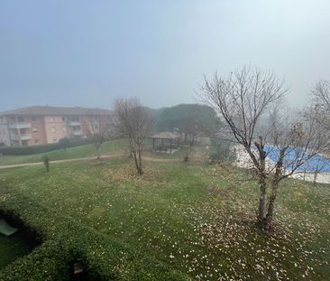 À LOUER ? Beau T2 meublé dans résidence de standing avec piscine et... - Photo 4