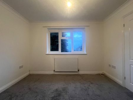 3 bedroom detached house to rent - Photo 5