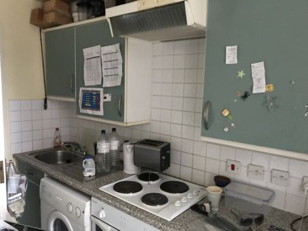 Studio Flat, Queensway, W2 - Photo 4
