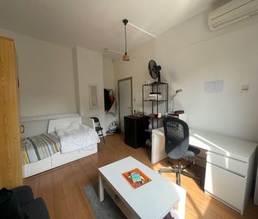 Gemeubelde studentenkamer in hartje Antwerpen - Foto 5