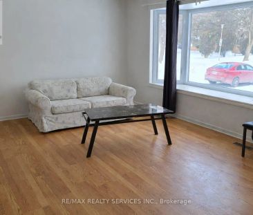 1183 FARNSBOROUGH CRESCENT - Photo 5