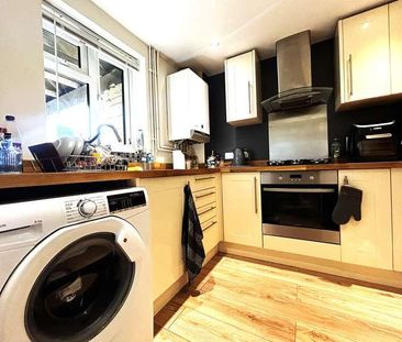 Campden Close, Witney, Oxfordshire, OX28 - Photo 4
