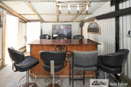 LAID BACK FAMILY LIVING WITH SIDE ACCESS AND LARGE, POWERED WORKSHOP - Photo 3