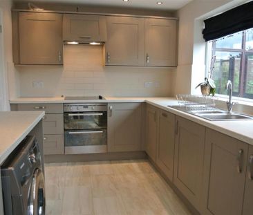 3 bedroom detached house to rent - Photo 4