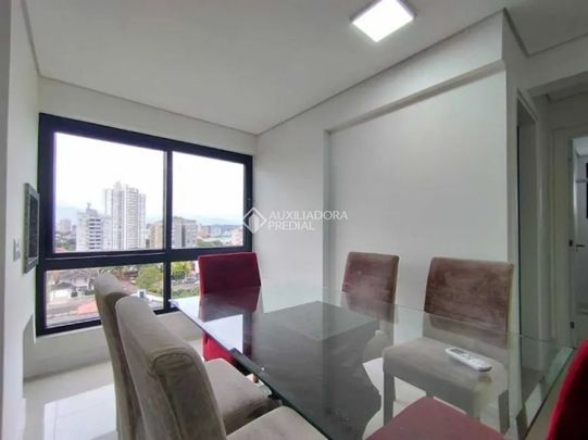 Apartamento com 2 quartos e 80m² para alugar em Pátria Nova, Novo Hamburgo. - Foto 1