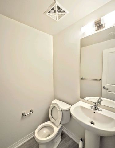 For Lease - 2635 William Jackson Drive Unit# 717, Pickering, Ontario - Photo 5