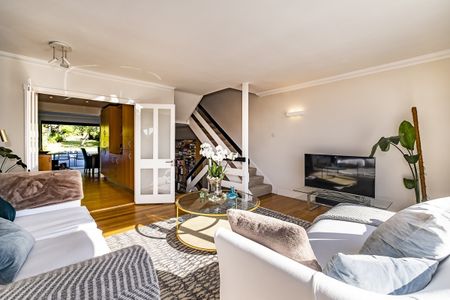 4 bedroom town house to rent - Photo 2