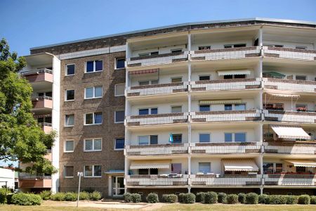 Herrichtung ... 1 - Raum mit Schlafnische in der 3. Etage! - Foto 4