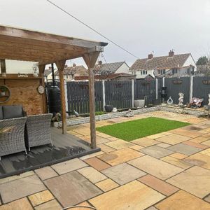 3 bedroom semi-detached house to rent - Photo 2