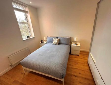 2 bedroom flat to rent - Photo 4