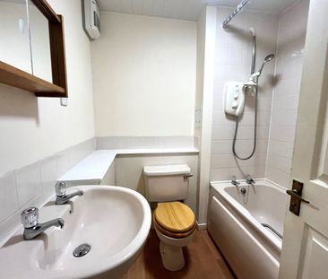 Flat A, 28 Fraser Road, AB25 3UH, Aberdeen - Photo 6