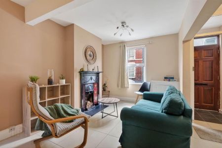 19 Maryville Avenue, Belfast, BT9 7HE - Photo 2