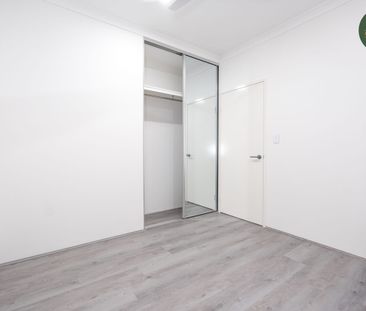 Modern 3 Bedroom, 2 Bathroom Unit in Balga - Photo 5