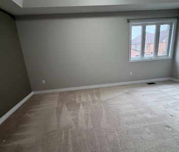 For Lease - 3082 Doyle Street, Mississauga, Ontario - Photo 4