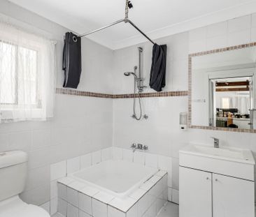 TWO BEDROOM GRANNY FLAT - Photo 2