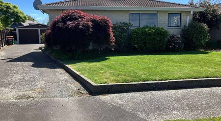 Allenton 3bdrm fully refurbished home - Photo 4