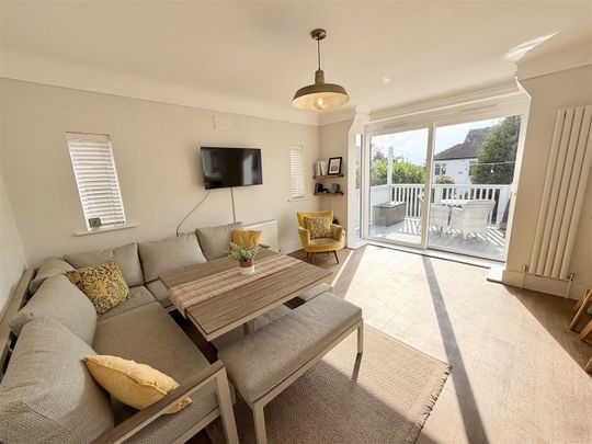 Village Road, West Kirby, Wirral - Photo 1