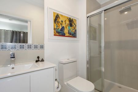 Superb & Convenient Townhouse! - Photo 4