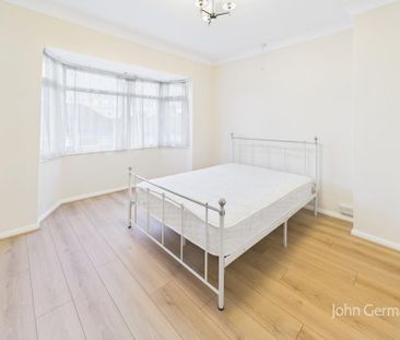 3 bedroom semi-detached house to rent - Photo 4